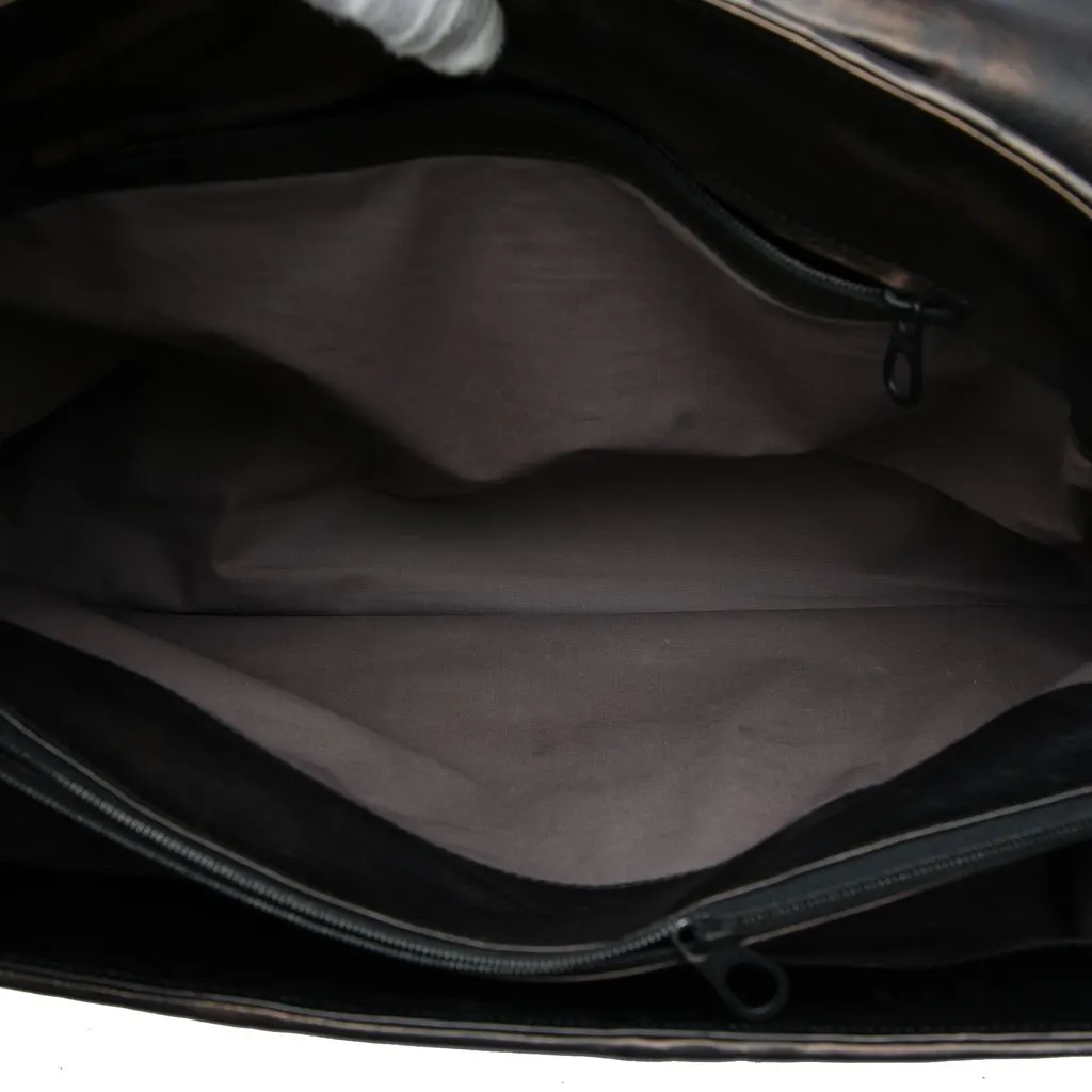 Bottega Veneta Nappa Intreccio Imperatore Business Bag Black Leather Very good - Model View