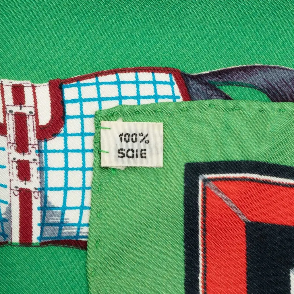 Hermès Couvertures Et Tenues De Jour Silk Scarf 90 Green Silk Very good - Inside View