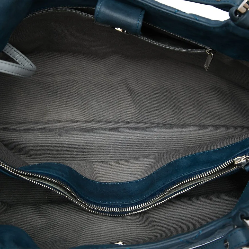 Chanel Small Quilted Iridescent Calfskin Sea Hit Tote Blue Leather Very good - Model View