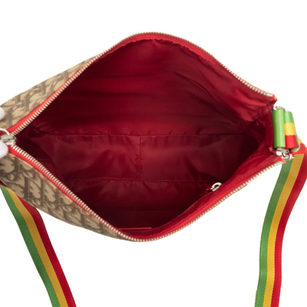 Dior Oblique Canvas Rasta Crossbody Brown Very good - Model View