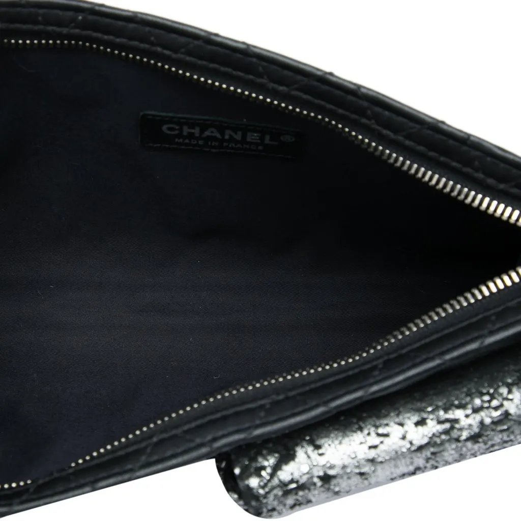 Chanel Metallic and Quilted Lambskin Mineral Nights Pochette Wristlet Black Leather Very good - Model View