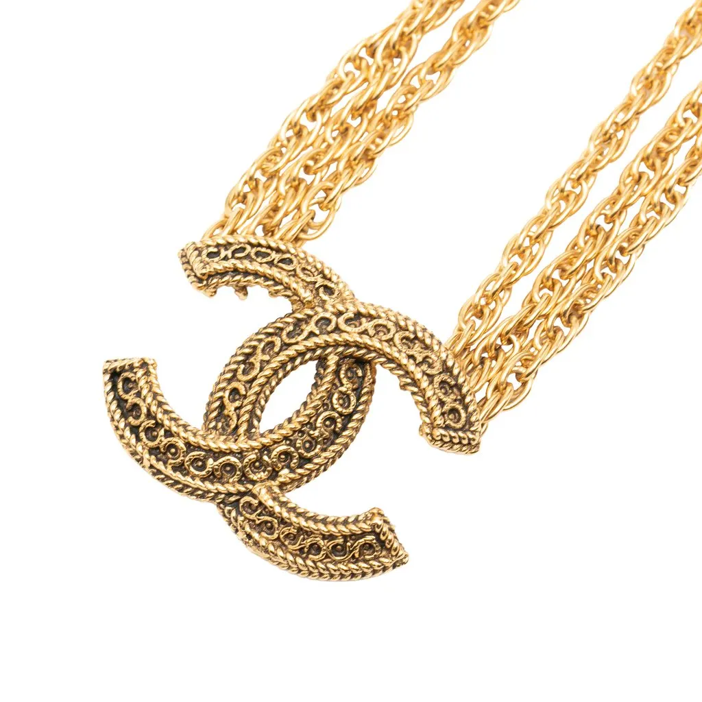 Chanel CC Gold Plated Deca Triple Link Chain Necklace Gold Brass Very good - Model View