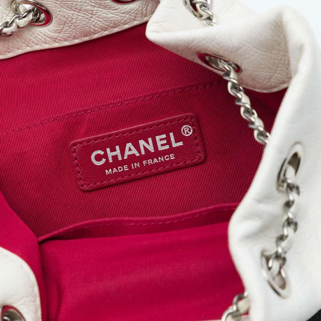 Chanel Small Bicolor Quilted Calfskin Gabrielle Bucket Bag White Leather Very good - Box View