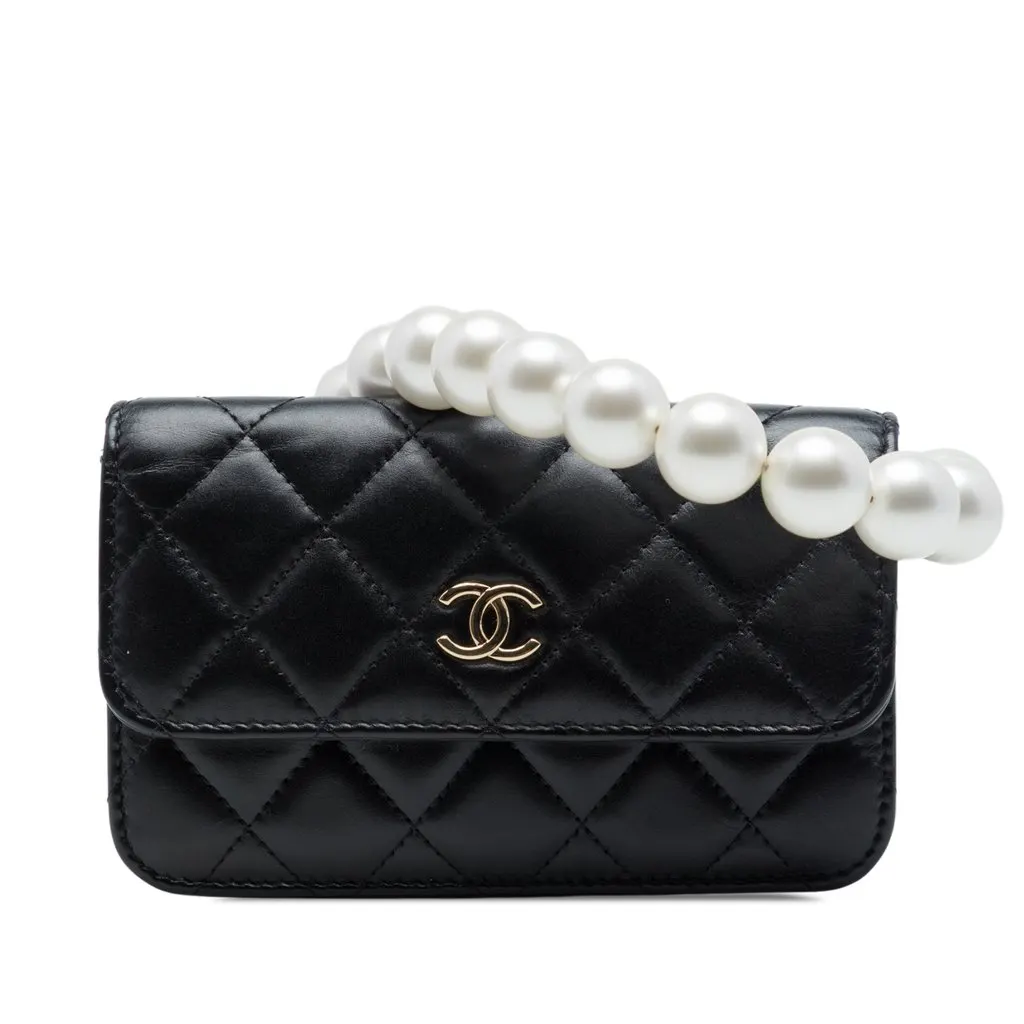 Chanel Quilted Calfskin Maxi Pearls Clutch With Chain Black Leather Very good - Front View