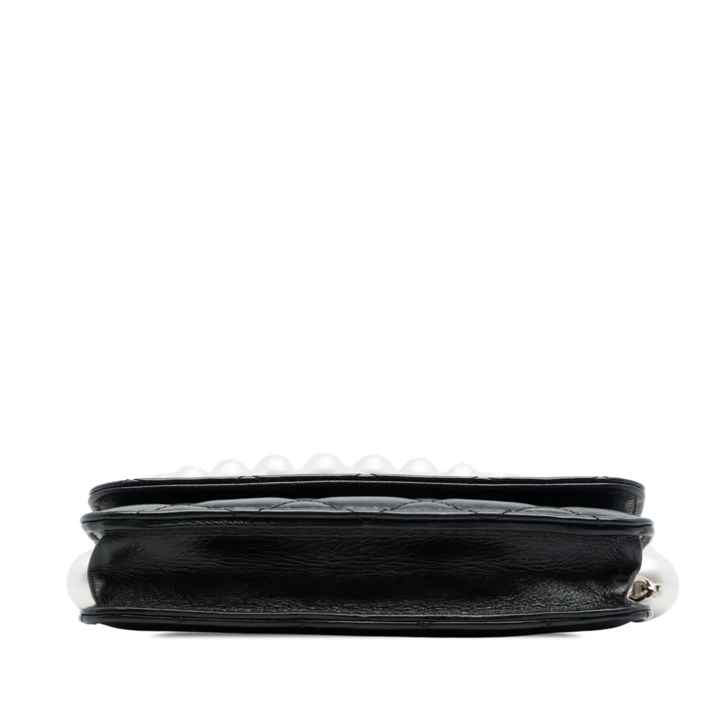 Chanel Quilted Calfskin Maxi Pearls Clutch With Chain Black Leather Very good - Inside View