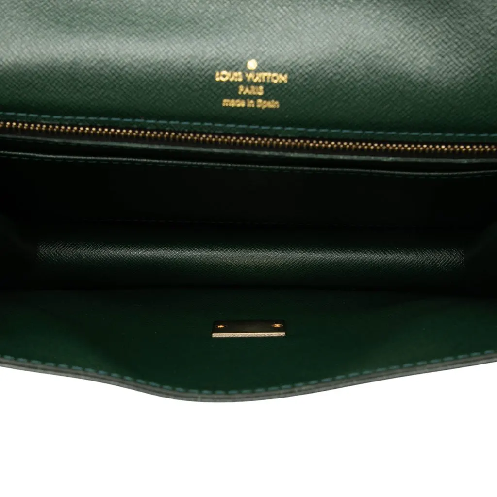 Louis Vuitton Taiga Selenga Green Leather Good - Model View