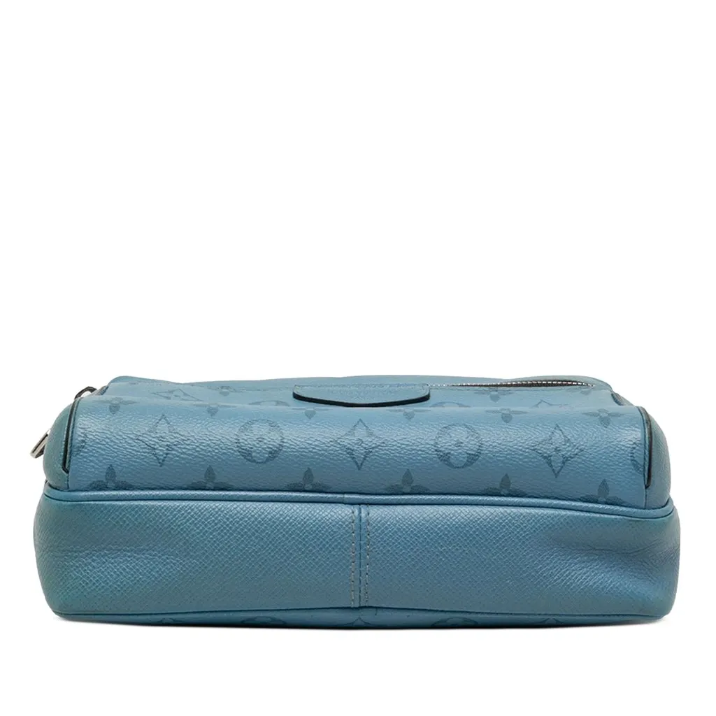 Louis Vuitton Monogram Taigarama Outdoor Messenger Blue Leather Good - Inside View