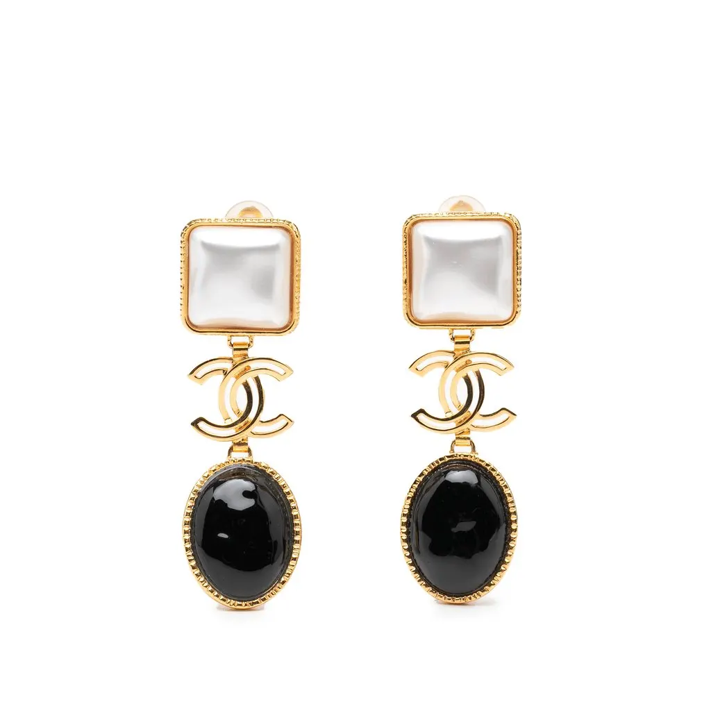 Chanel CC Gold Plated Faux Pearl and Resin Drop Clip On Earrings Gold Metal Very good - Front View