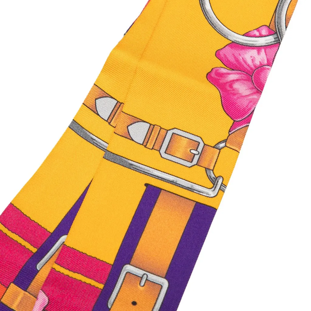 Hermès Grand Manege Fleuri Silk Twilly Scarf Yellow Silk Never worn - Box View