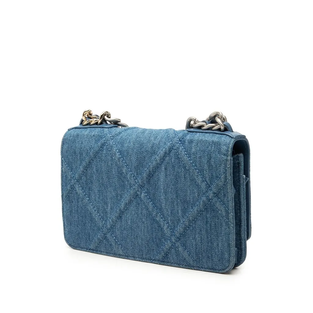 Chanel Denim 19 Flap Wallet On Chain Blue Denim Very good - Back View