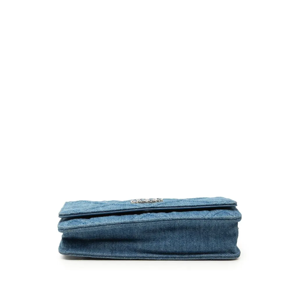 Chanel Denim 19 Flap Wallet On Chain Blue Denim Very good - Inside View