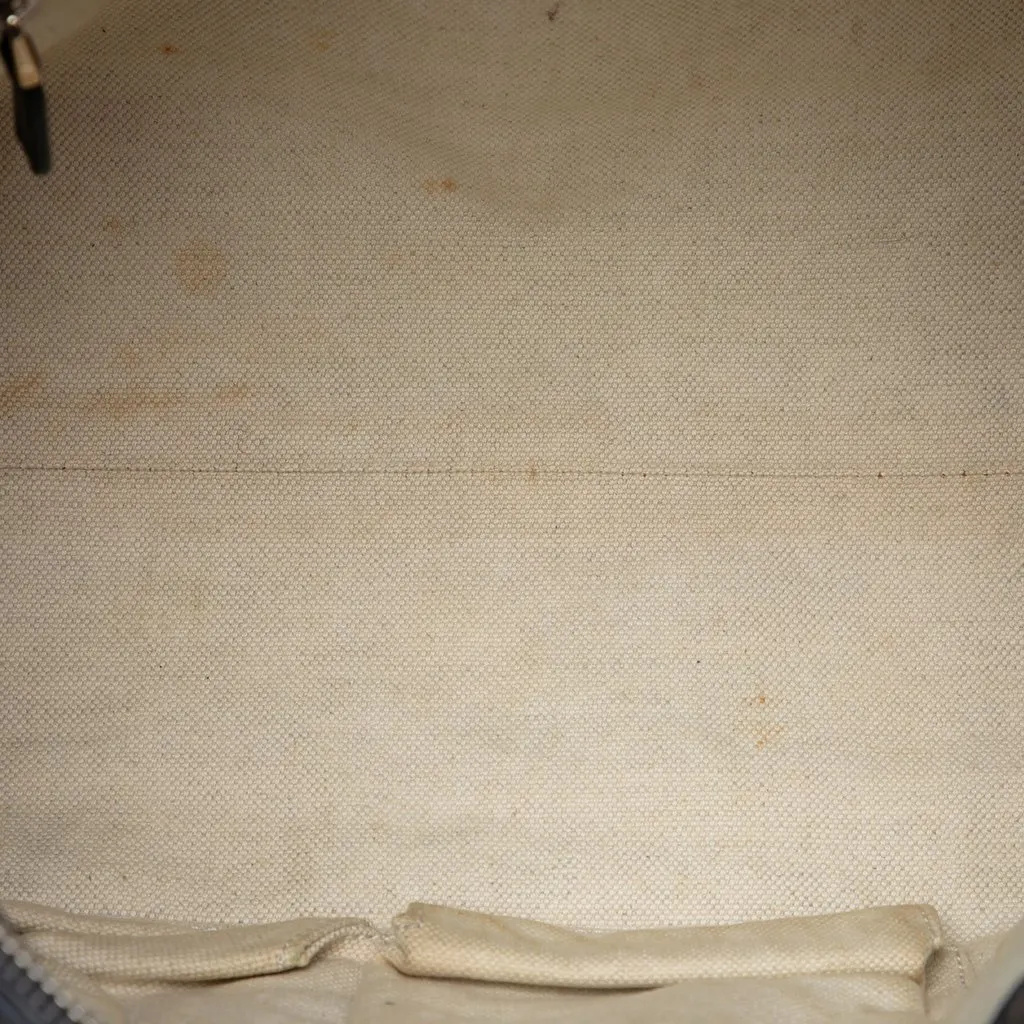 Gucci GG Canvas Bella Satchel Beige Very good - Model View