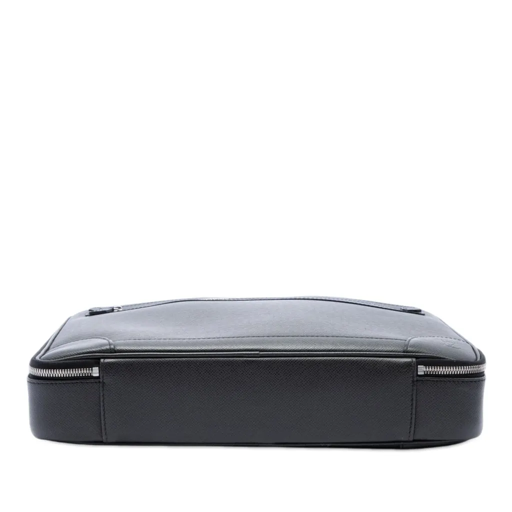 Louis Vuitton Taiga Porte Ordinateur Odessa Black Leather Very good - Inside View