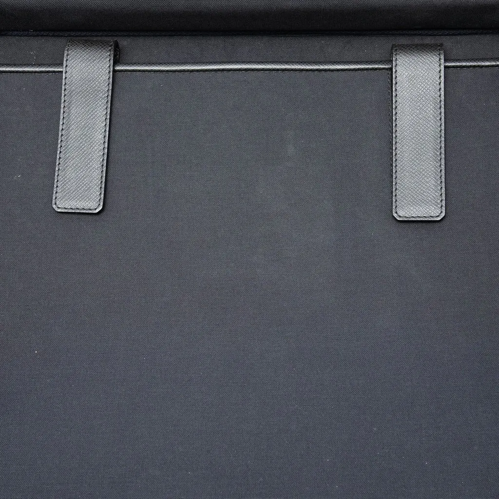 Louis Vuitton Taiga Porte Ordinateur Odessa Black Leather Very good - Model View