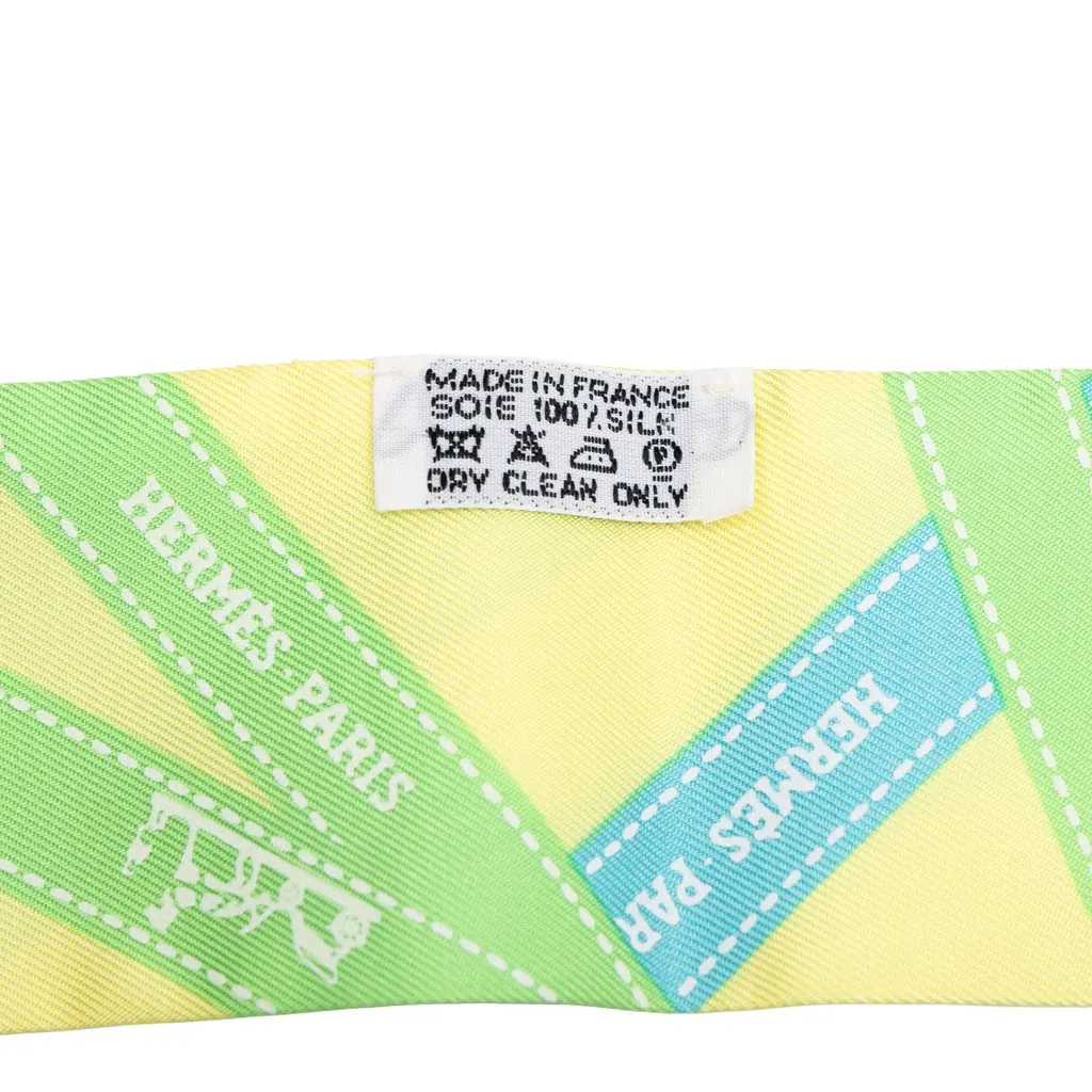 Hermès Bolduc Silk Twilly Scarf Yellow Silk Very good - Model View