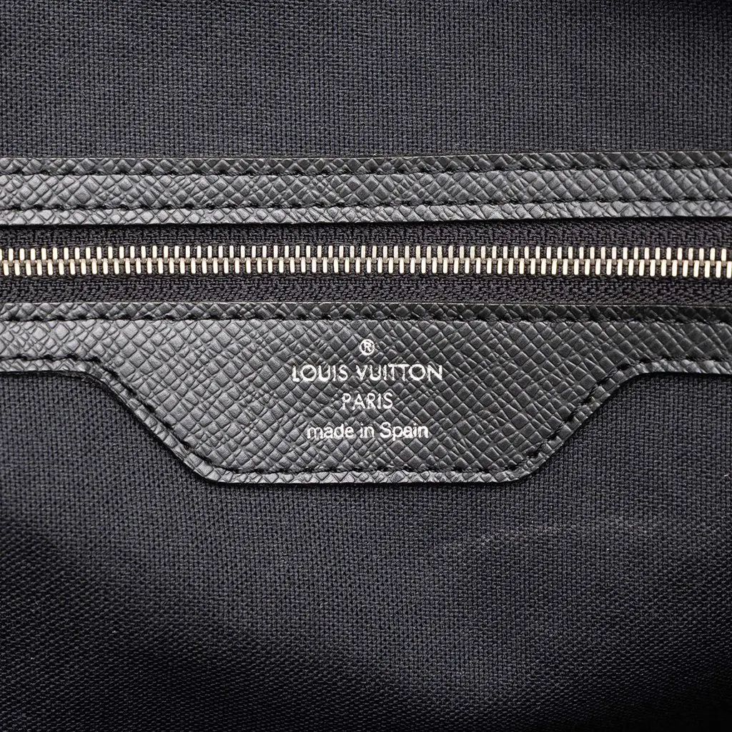 Louis Vuitton Taiga Stanislav Black Leather Good - Box View