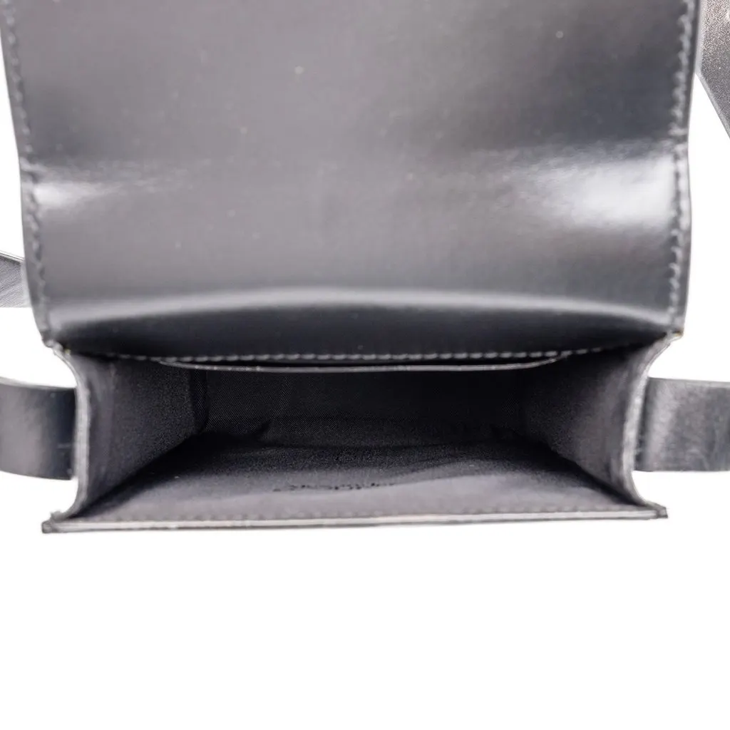 Alexander McQueen Studded Leather Skull Four Ring Crossbody Black Leather Very good - Model View