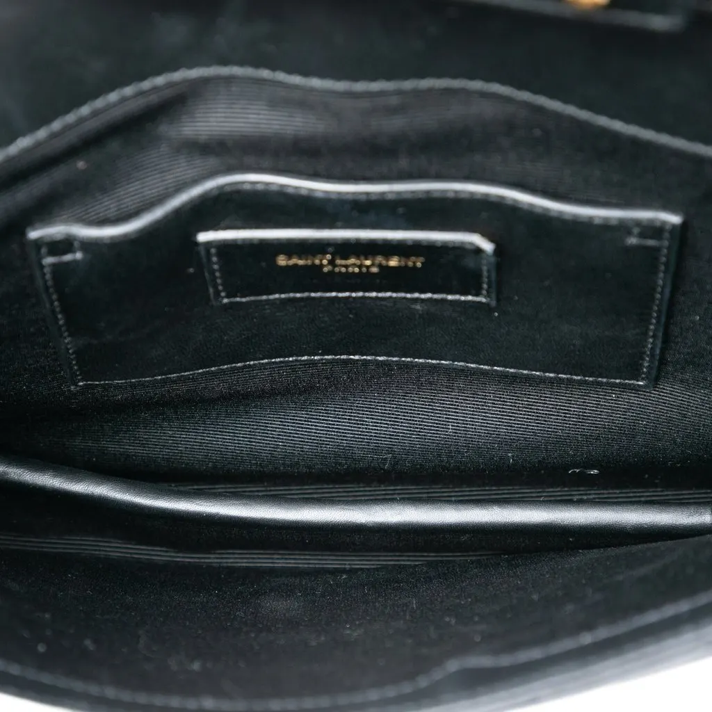 Saint Laurent Chevron Calfskin Classic Monogram Envelope Crossbody Black Leather Very good - Model View