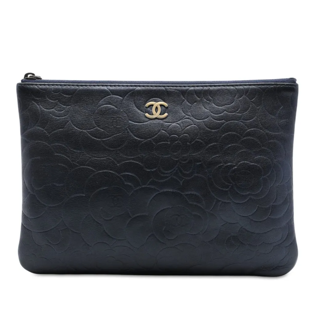 Chanel Medium CC Embossed Lambskin Camellia O Case Clutch Blue Leather Very good - Front View