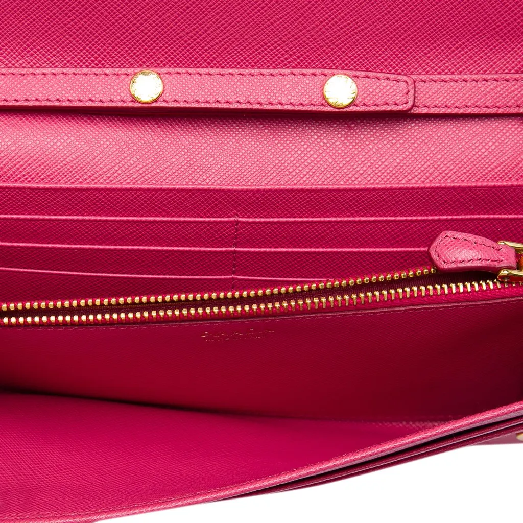 Prada Saffiano Lux Wallet On Chain Pink Leather Good - Model View
