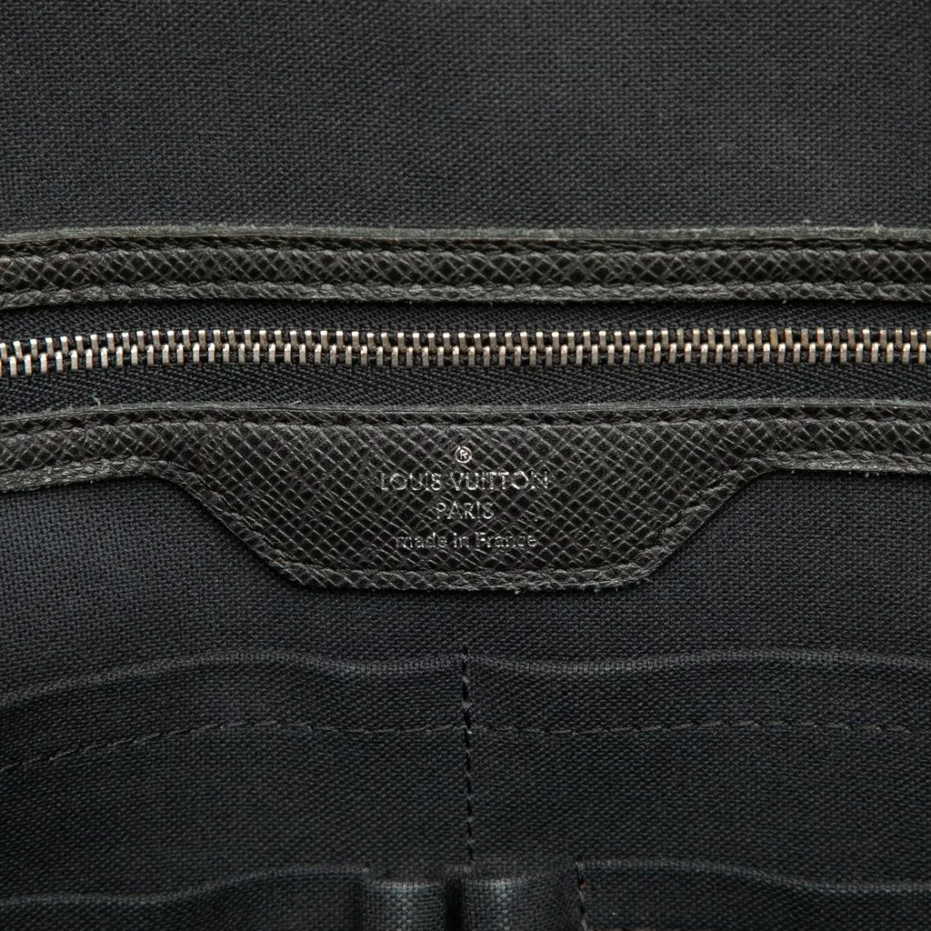 Louis Vuitton Taiga Neo Igor Briefcase Black Leather Very good - Box View