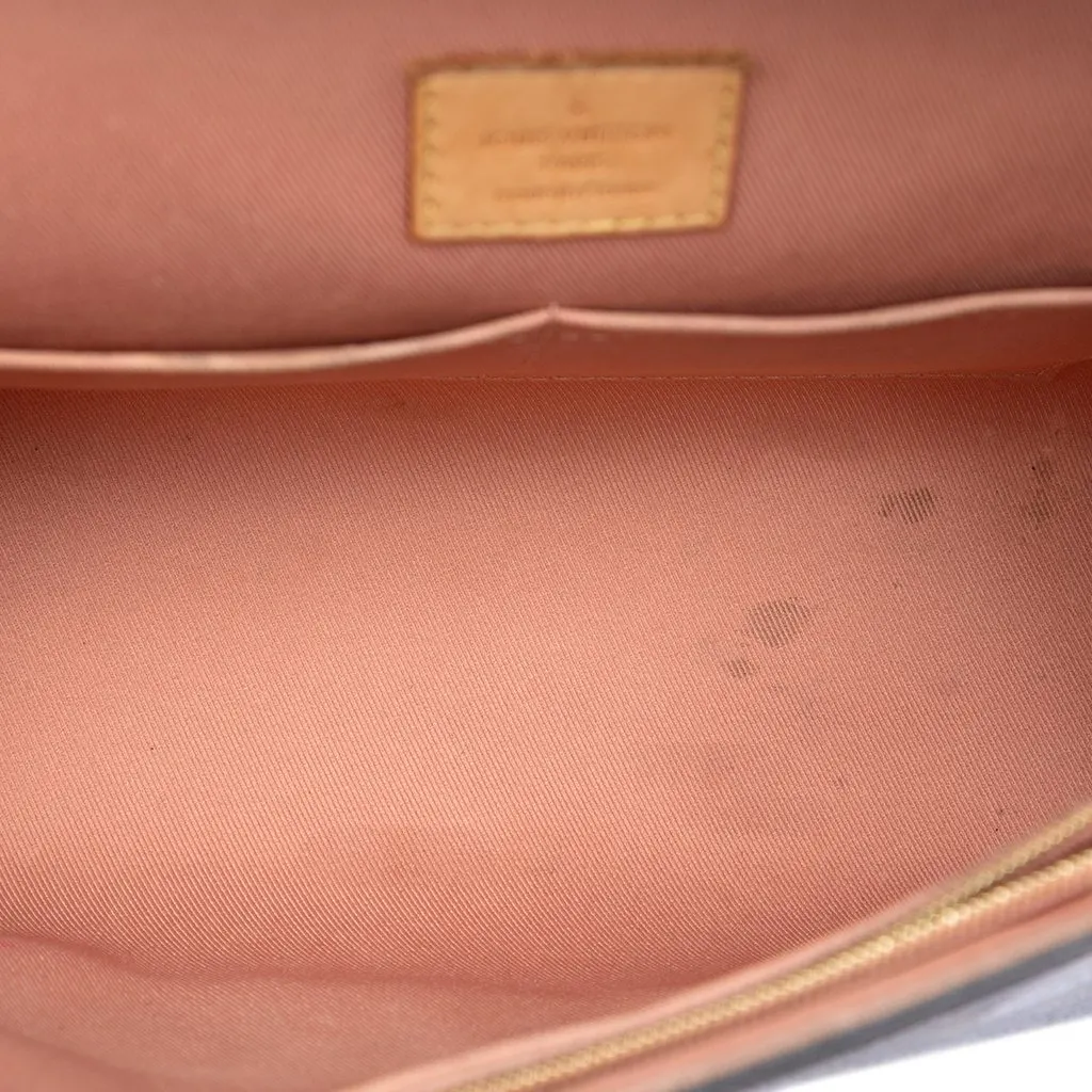 Louis Vuitton Monogram Cluny BB Brown Very good - Model View