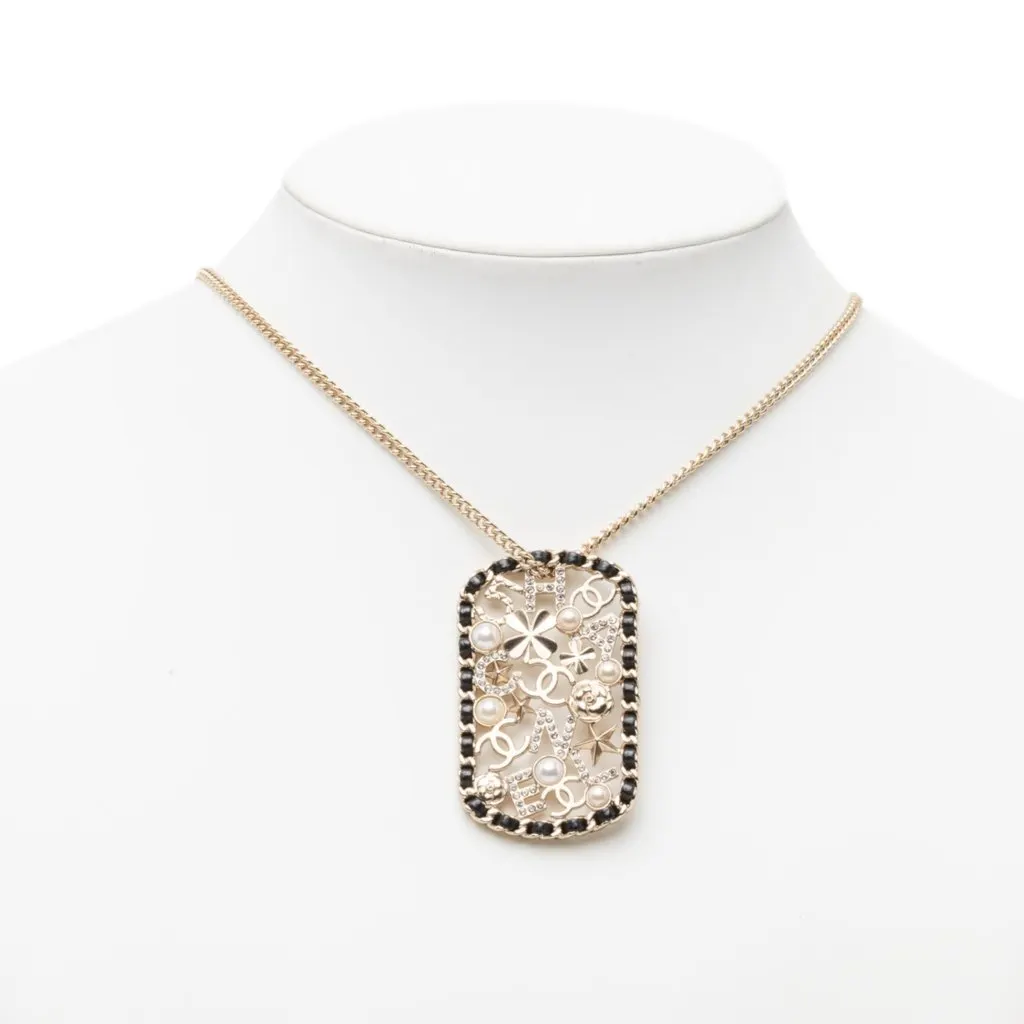 Chanel CC Gold Plated Mosaic Estate Clover Star Leather Woven Chain Pendant Necklace Gold Metal Very good - Box View