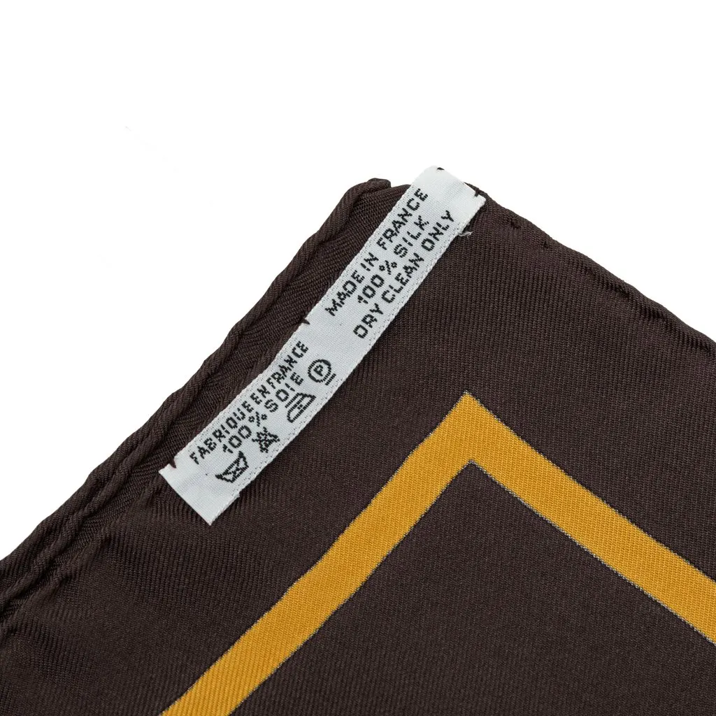 Hermès Casse Noisette Silk Scarf 90 Brown Never worn - Box View
