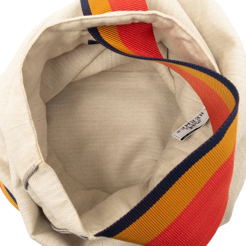 Hermès Toile Chevron Cavalier Sling Bag White Very good - Model View