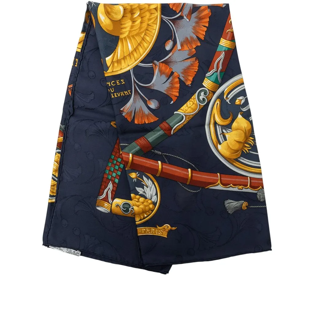 Hermès Daimyo Princes Du Soleil Levant Silk Scarf 90 Blue Silk Very good - Front View
