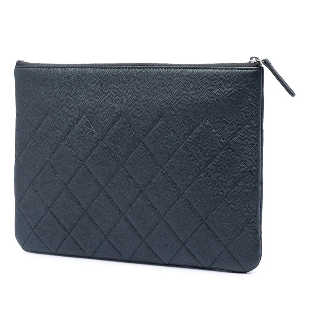 Chanel Medium CC Quilted Caviar O Case Clutch Black Leather Very good - Back View