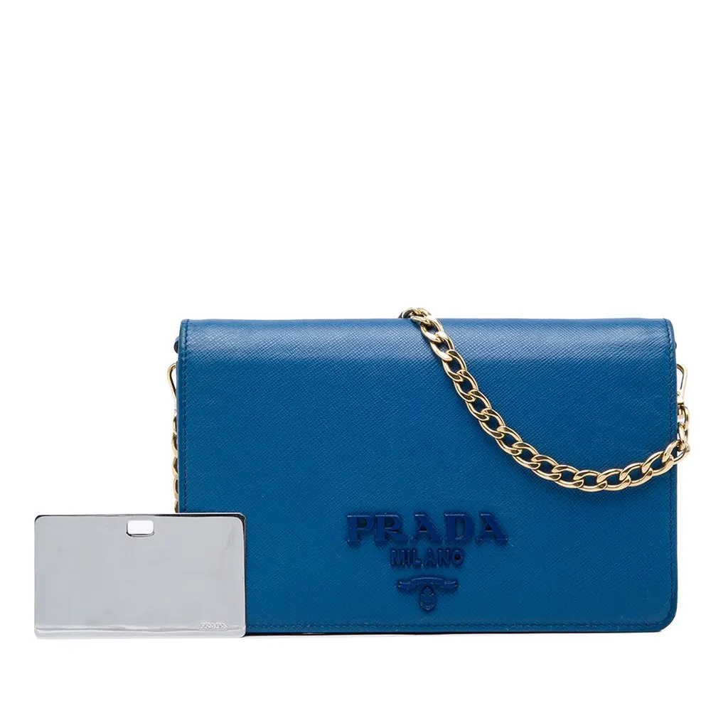 Prada Saffiano Lux Monochrome Wallet on | Libas Collective