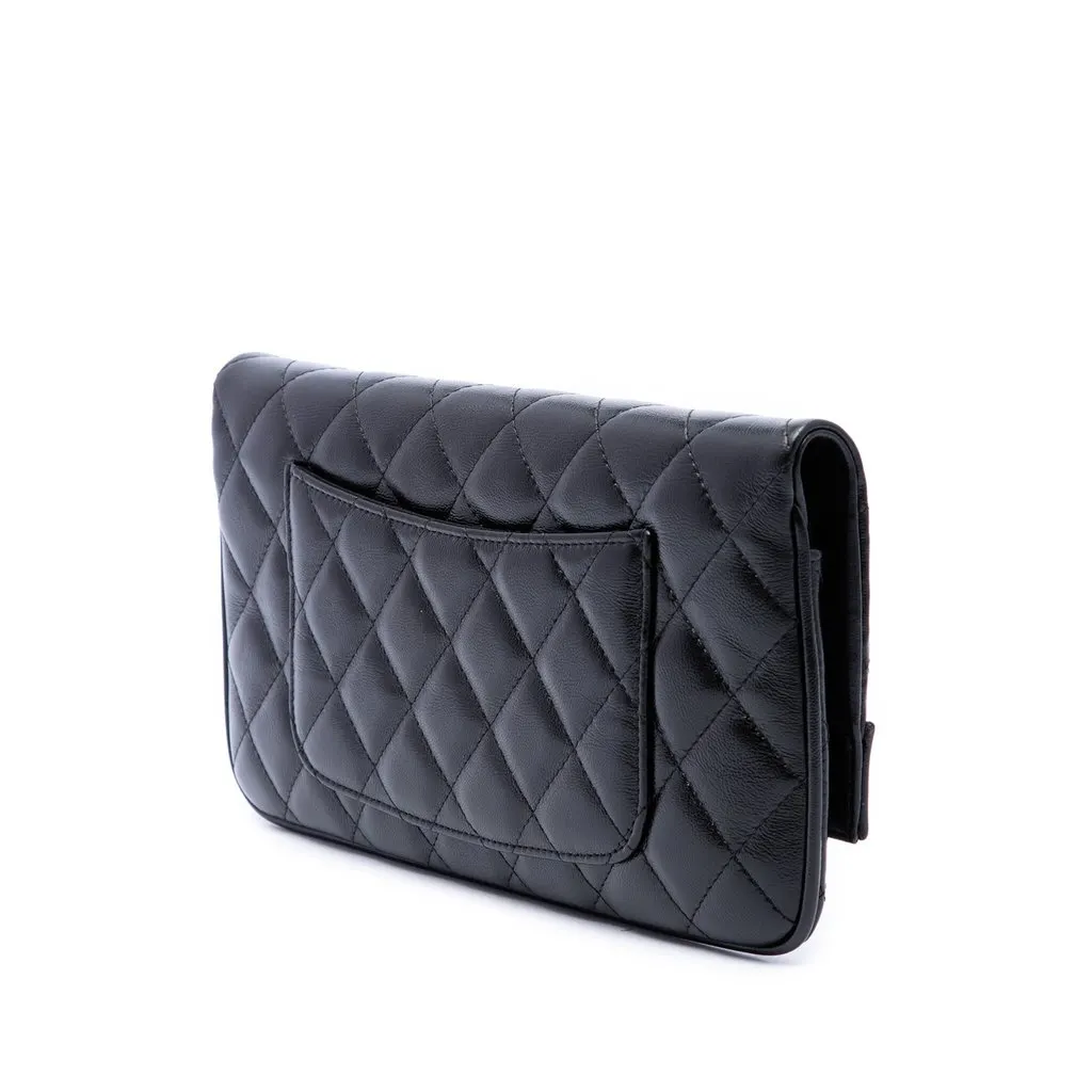 Chanel Shiny Crumpled Calfskin 31 Clutch with Chain Black Leather Very good - Back View