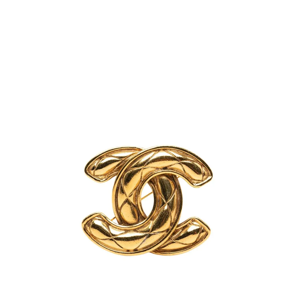 Chanel CC Gold Plated Quilted Brooch Gold Metal Very good - Front View