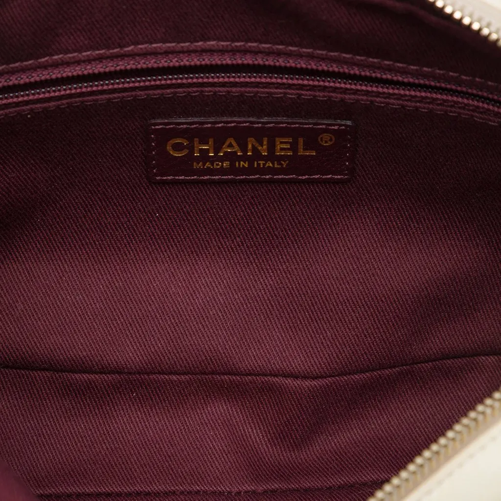Chanel CC Quilted Calfskin Wild Stitch Flap Beige Leather Very good - Model View