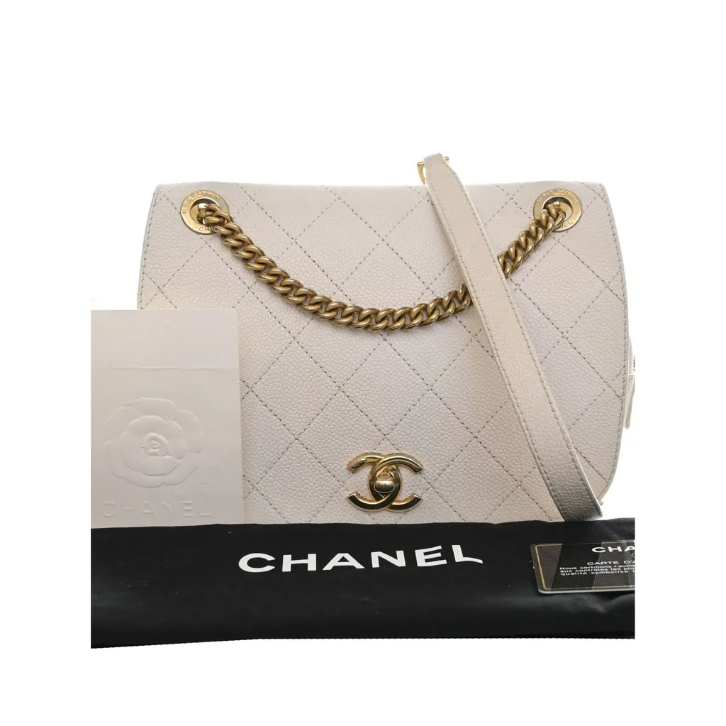Chanel CC Quilted Caviar Turnlock Full Flap White Leather Good - Box View
