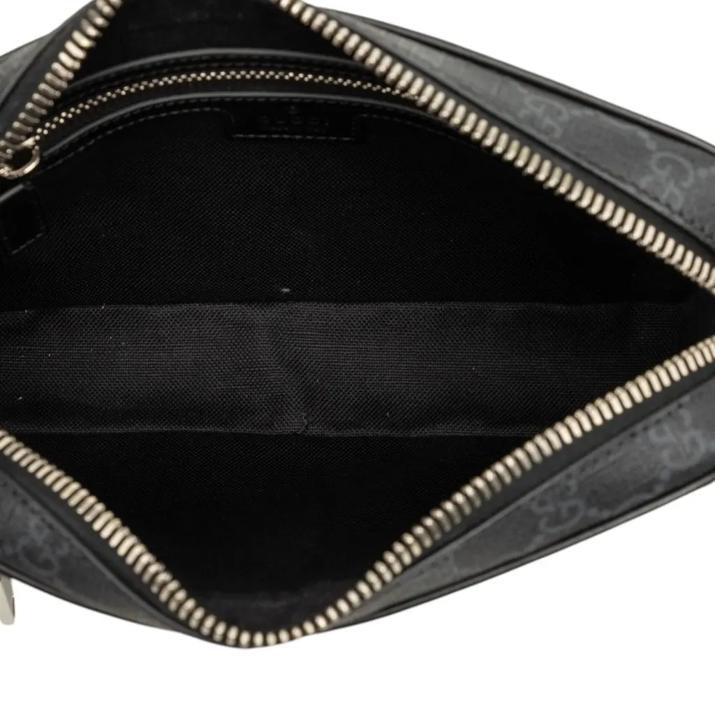 Gucci GG Supreme Web Belt Bag Black Very good - Model View