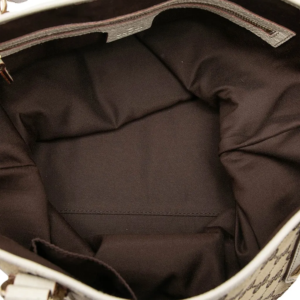 Gucci GG Canvas Charmy Tote Beige Very good - Model View