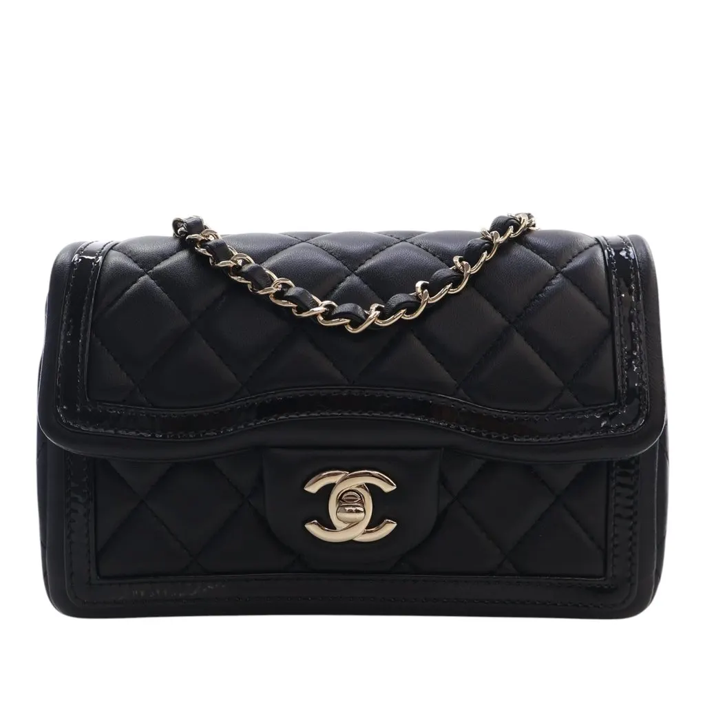 Chanel Mini CC Quilted Shiny Lambskin Half Flap Black Leather Very good - Front View