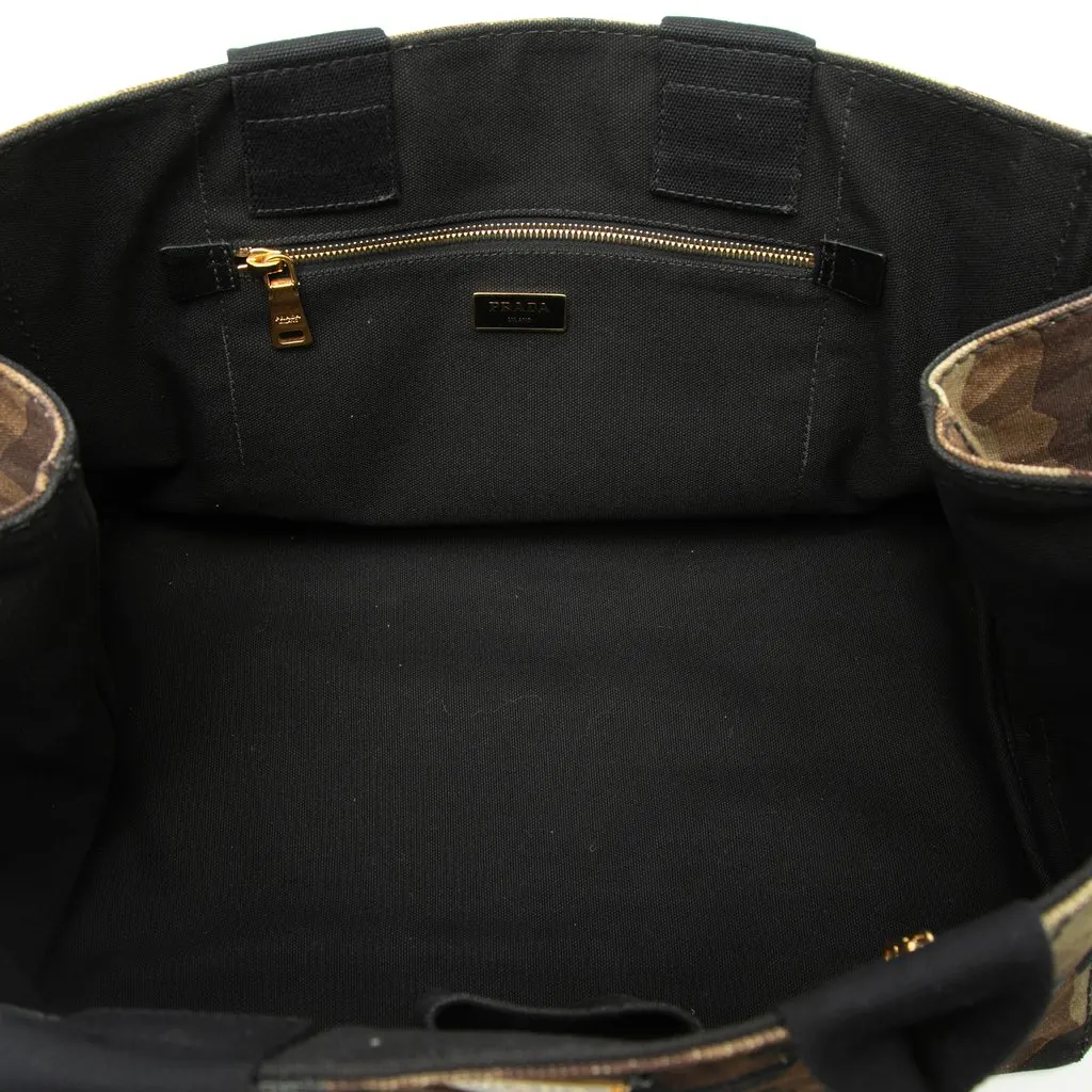 Prada Large Canvas Canapa Camouflage Stampata Tote Brown Very good - Model View