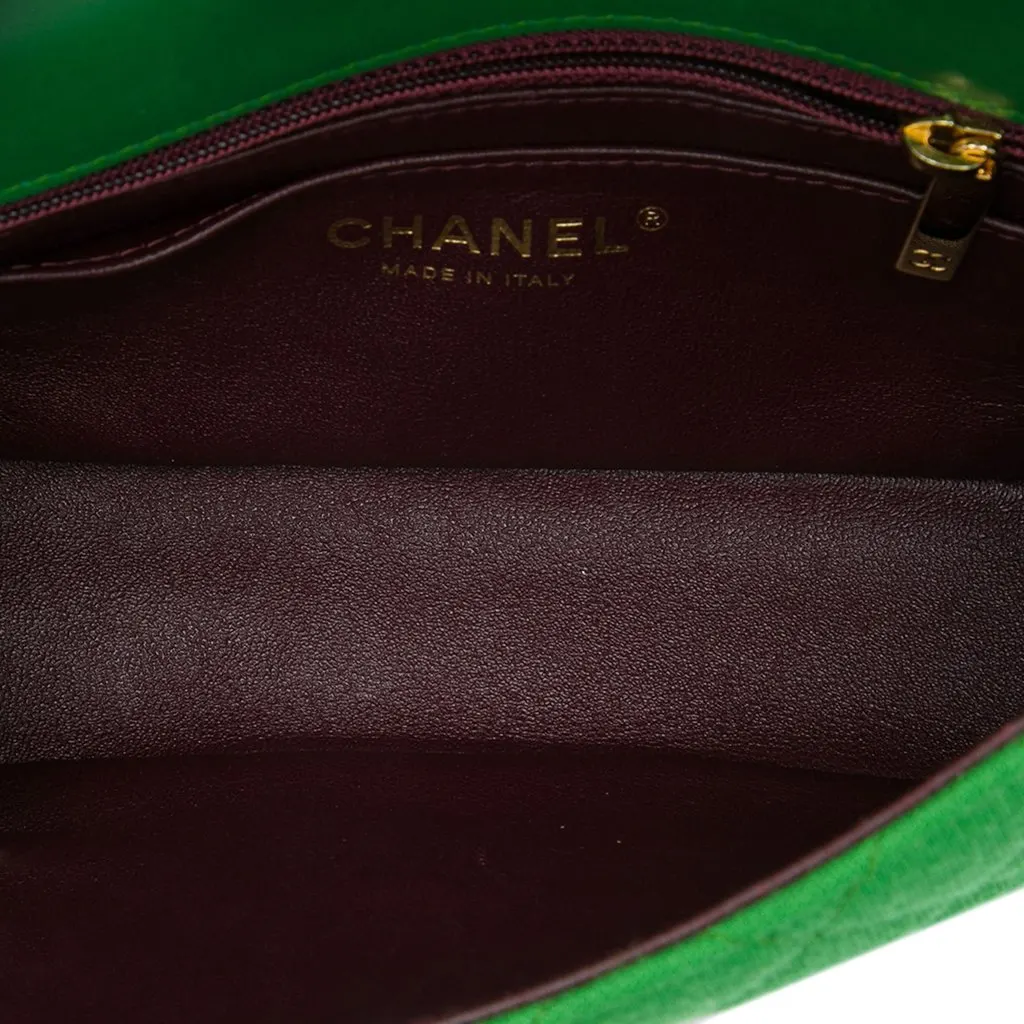Chanel Mini Jersey Chic With Me Flap Green Very good - Model View