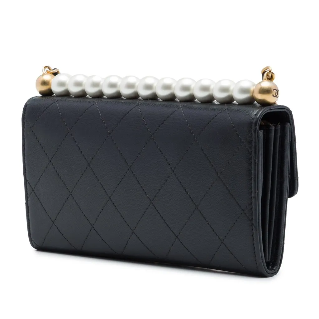 Chanel Quilted Goatskin Chic Pearls Clutch with Chain Black Leather Very good - Back View