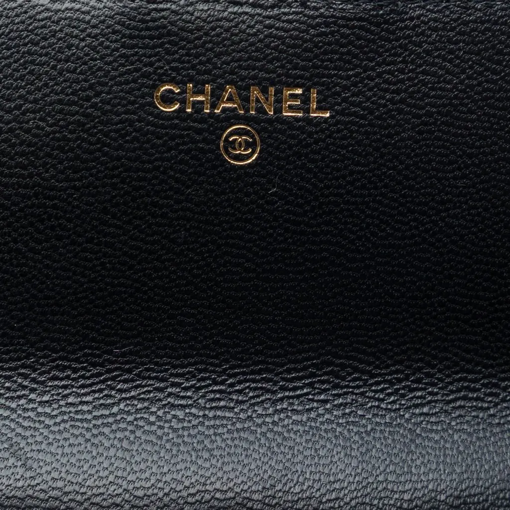 Chanel Quilted Goatskin Chic Pearls Clutch with Chain Black Leather Very good - Box View