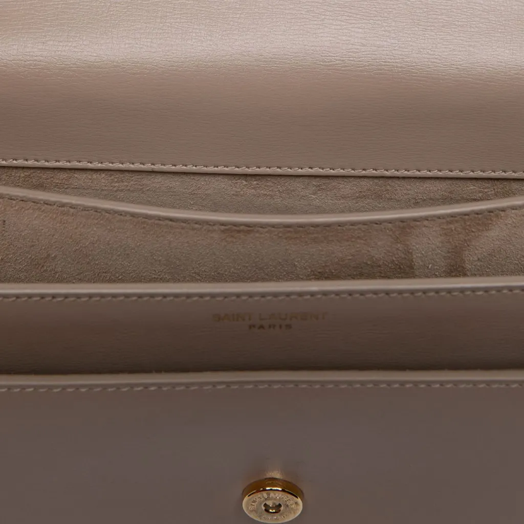 Saint Laurent Medium Calfskin Monogram Sunset Crossbody Beige Leather Very good - Model View