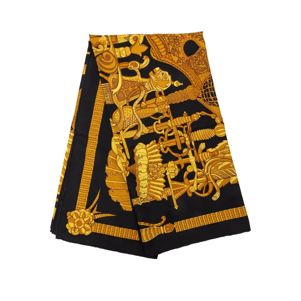 Hermès Armets en Panache Silk Scarf 90 Black Silk Good - Front View