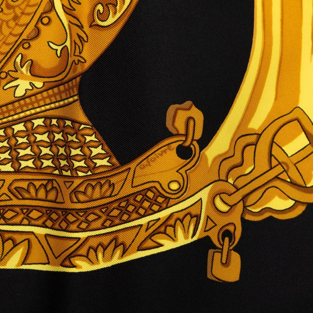 Hermès Armets en Panache Silk Scarf 90 Black Silk Good - Box View
