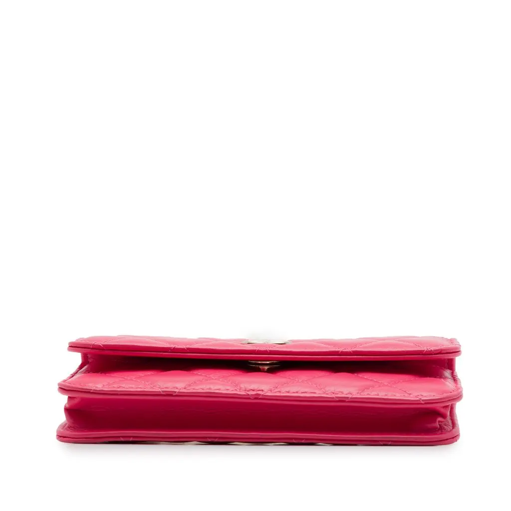 Chanel Quilted Lambskin Maxi Pearls Clutch With Chain Pink Leather Very good - Inside View
