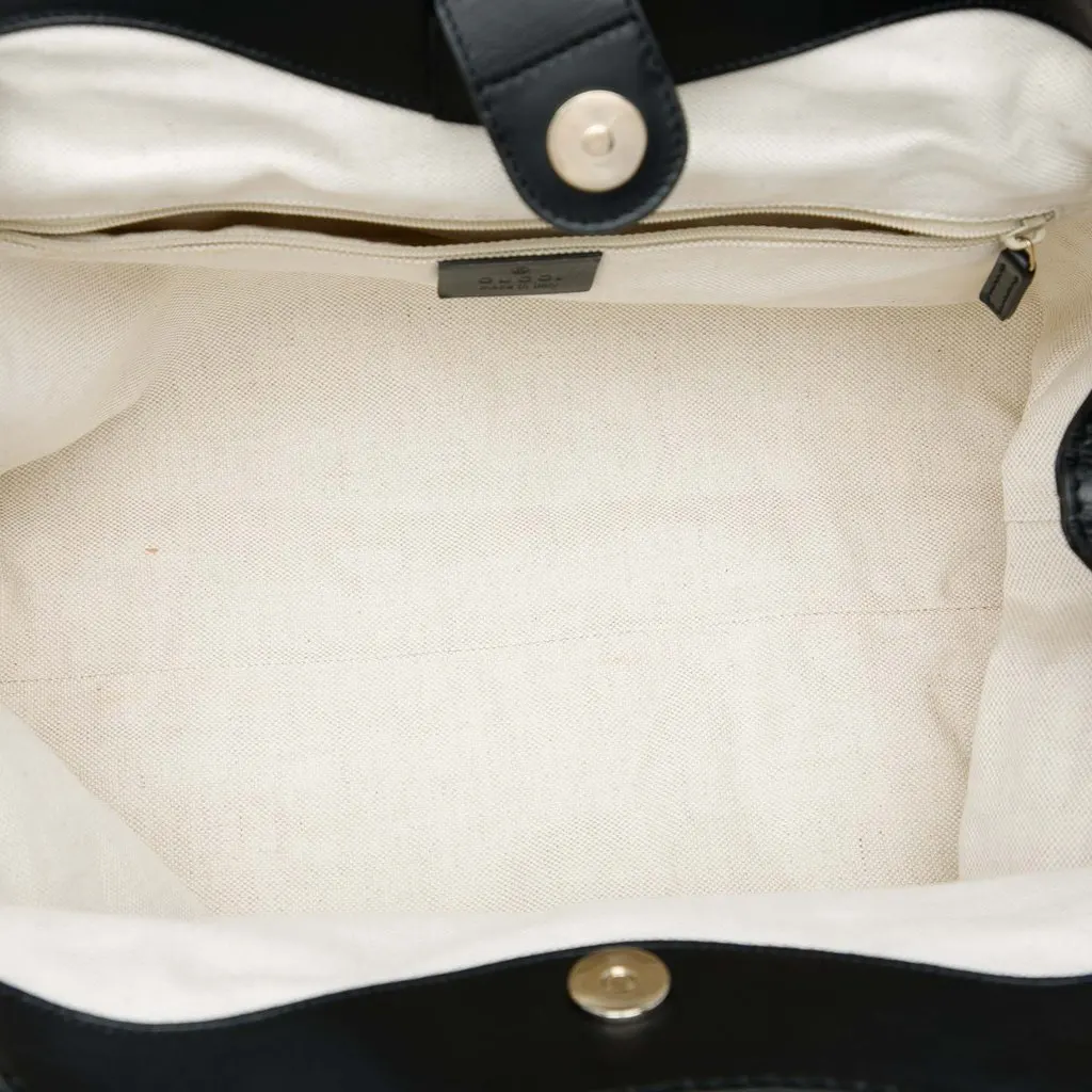 Gucci Medium Diamante Canvas Sukey Tote Beige Canvas Very good - Model View
