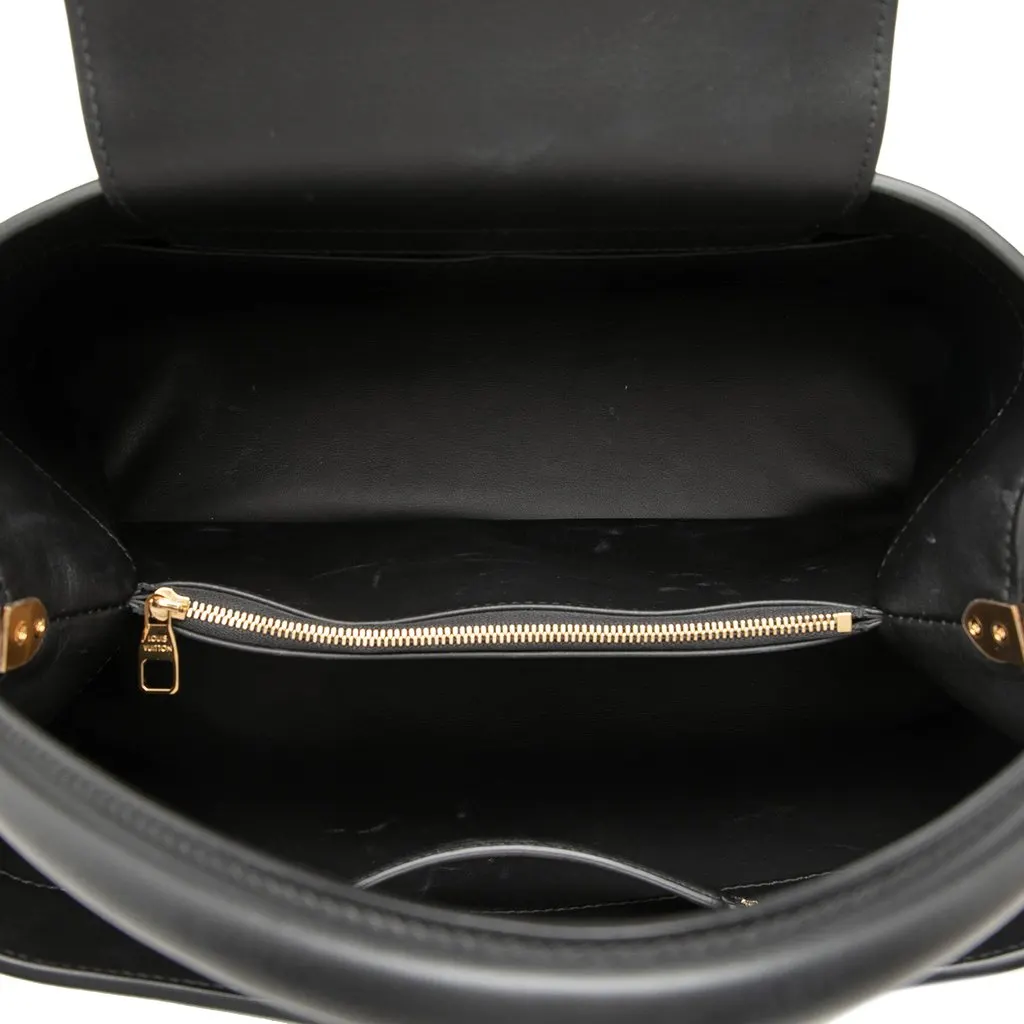 Louis Vuitton Smooth Taurillon Capucines Souple GM Black Leather Very good - Model View