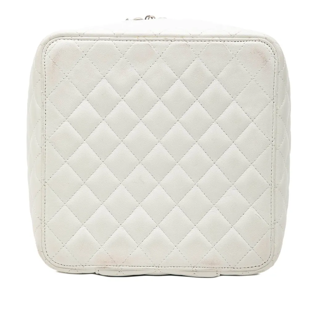 Chanel Large Quilted Lambskin Top Handle Jewelry Box With Chain White Leather Very good - Inside View